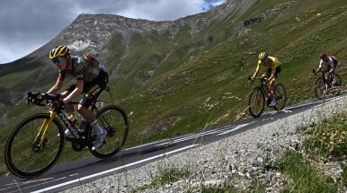 Alpejski kryzys Pogaczara. Etap i koszulka lidera Tour de France dla Vingegaarda