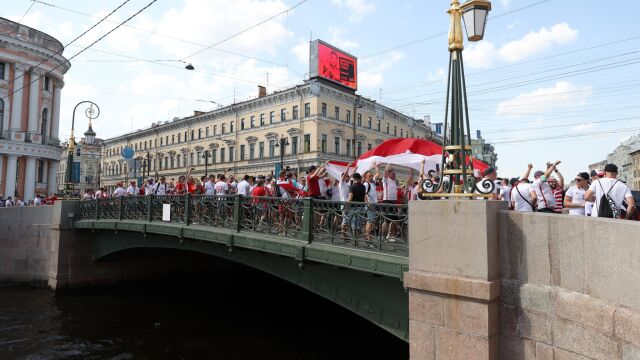 Polscy kibice opanowali centrum Sankt Petersburga
