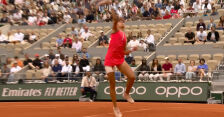 Świetna akcja Linette w 7. gemie 3. seta starcia z Jabeur w Roland Garros