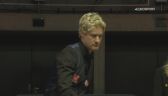 Neil Robertson myli się przy wbiciu różowej w meczu z Waldenem w German Masters