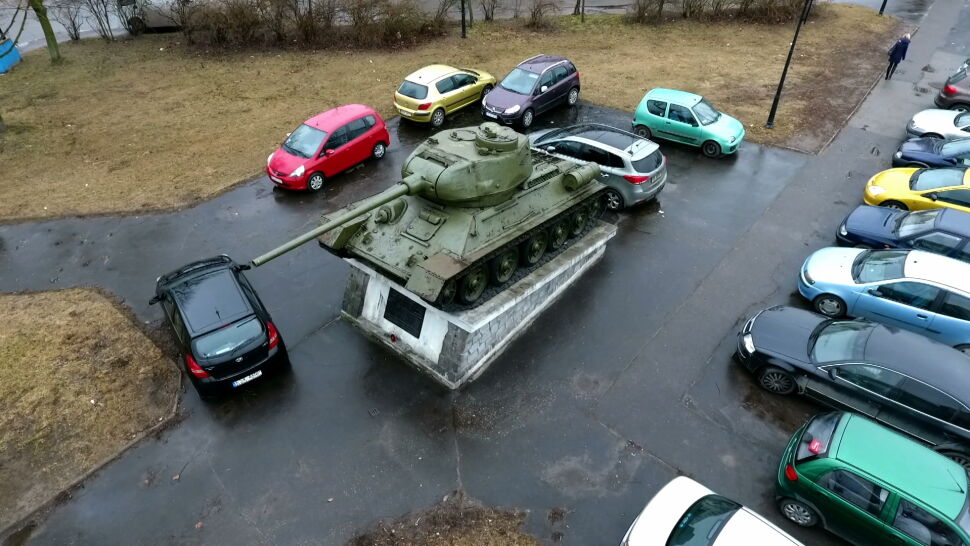 Skierniewicki czołg-pomnik do dekomunizacji. "Nie powinniśmy bać się historii"