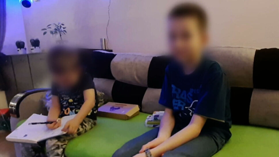 Historia Kacpra wstrząsnęła policjantami. 10-latek ma nowy dom. "Nie stracił wiary w dorosłych"