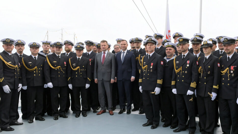 "Marynarka wymaga odbudowy". Prezydent i szef MON na obchodach w Gdyni